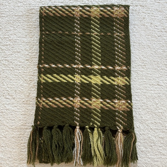 TALBOTS WOVEN MULTI GREEN FRINGED 26% WOOL SCARF - Picture 1 of 16